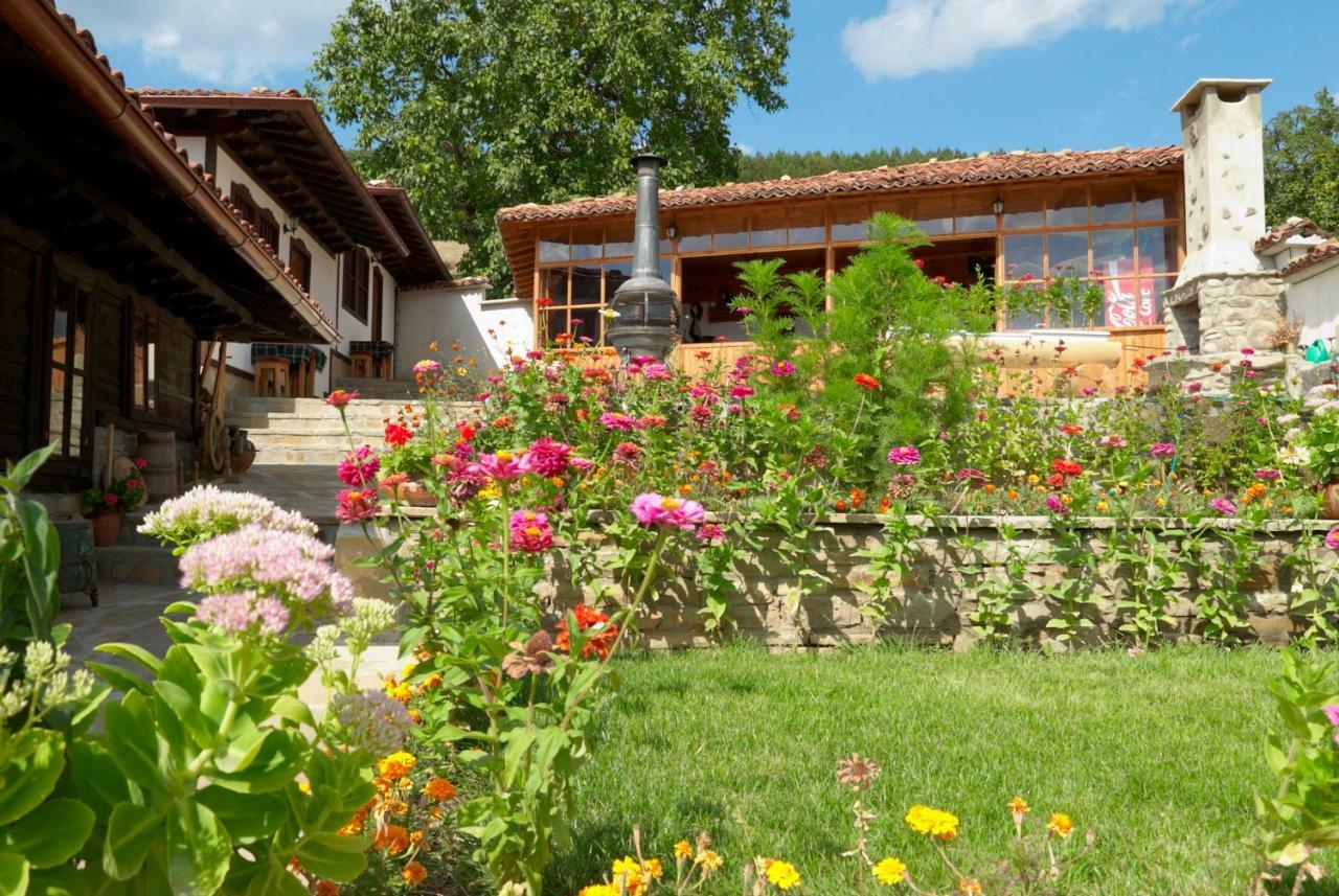 Kodjamanova House Hotel Zseravna Kültér fotó