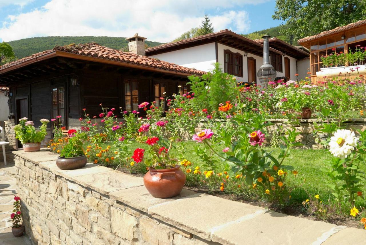 Kodjamanova House Hotel Zseravna Kültér fotó