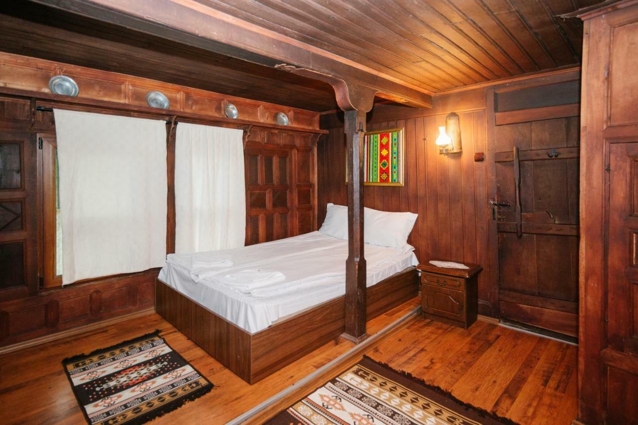 Kodjamanova House Hotel Zseravna Kültér fotó