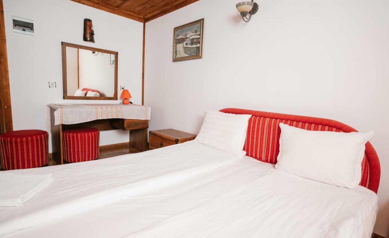 Kodjamanova House Hotel Zseravna Kültér fotó