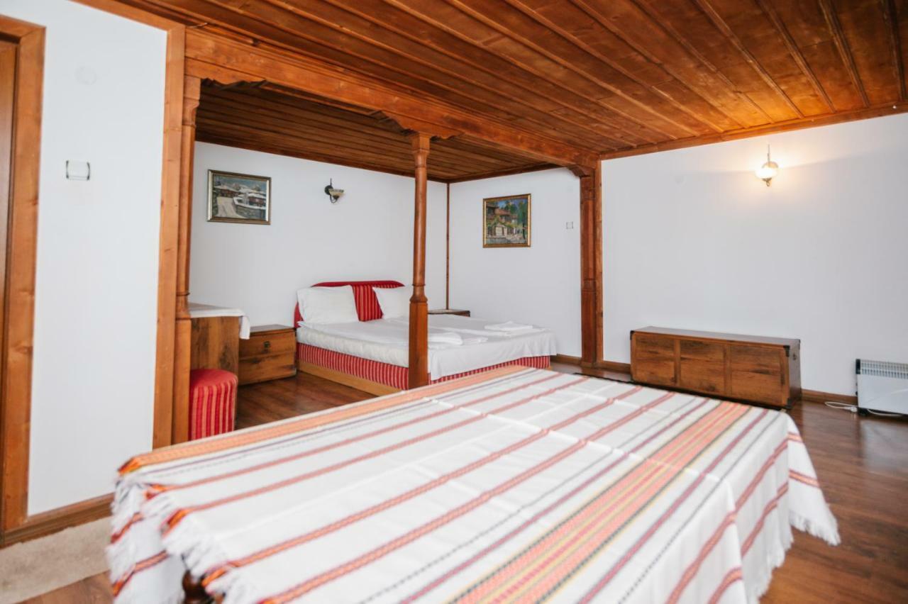 Kodjamanova House Hotel Zseravna Kültér fotó